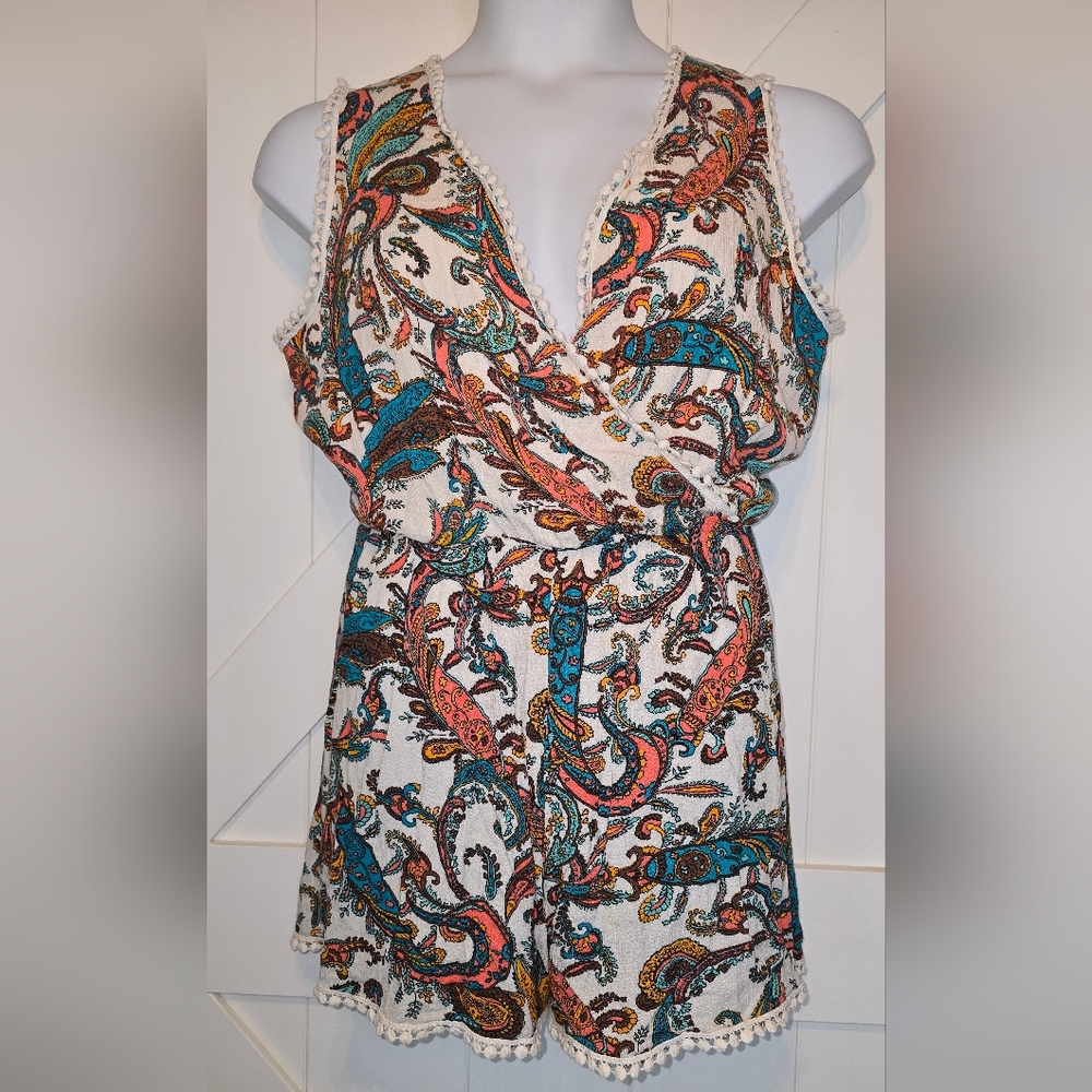 Espresso Brand M Boho Romper Crochet Trim Paisley Mandala Festival Summer Outfit